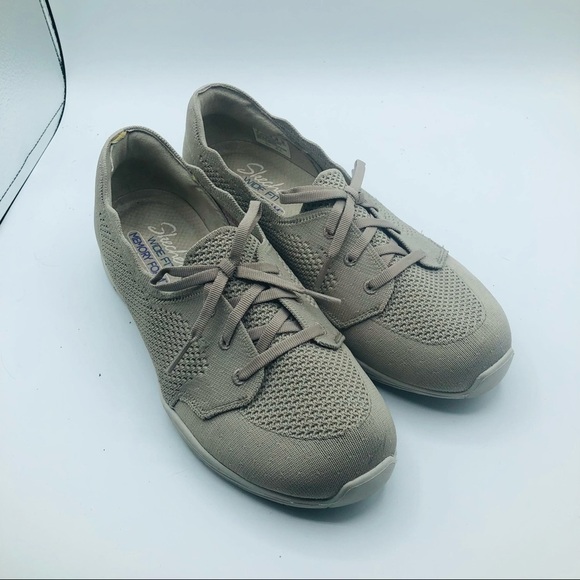 Skechers Womens Sneakers Memory‎ Foam Scalloped Edge Stretch Beige Size 9W - Picture 3 of 13